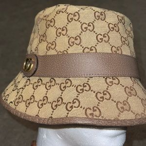 Gucci bucket hat